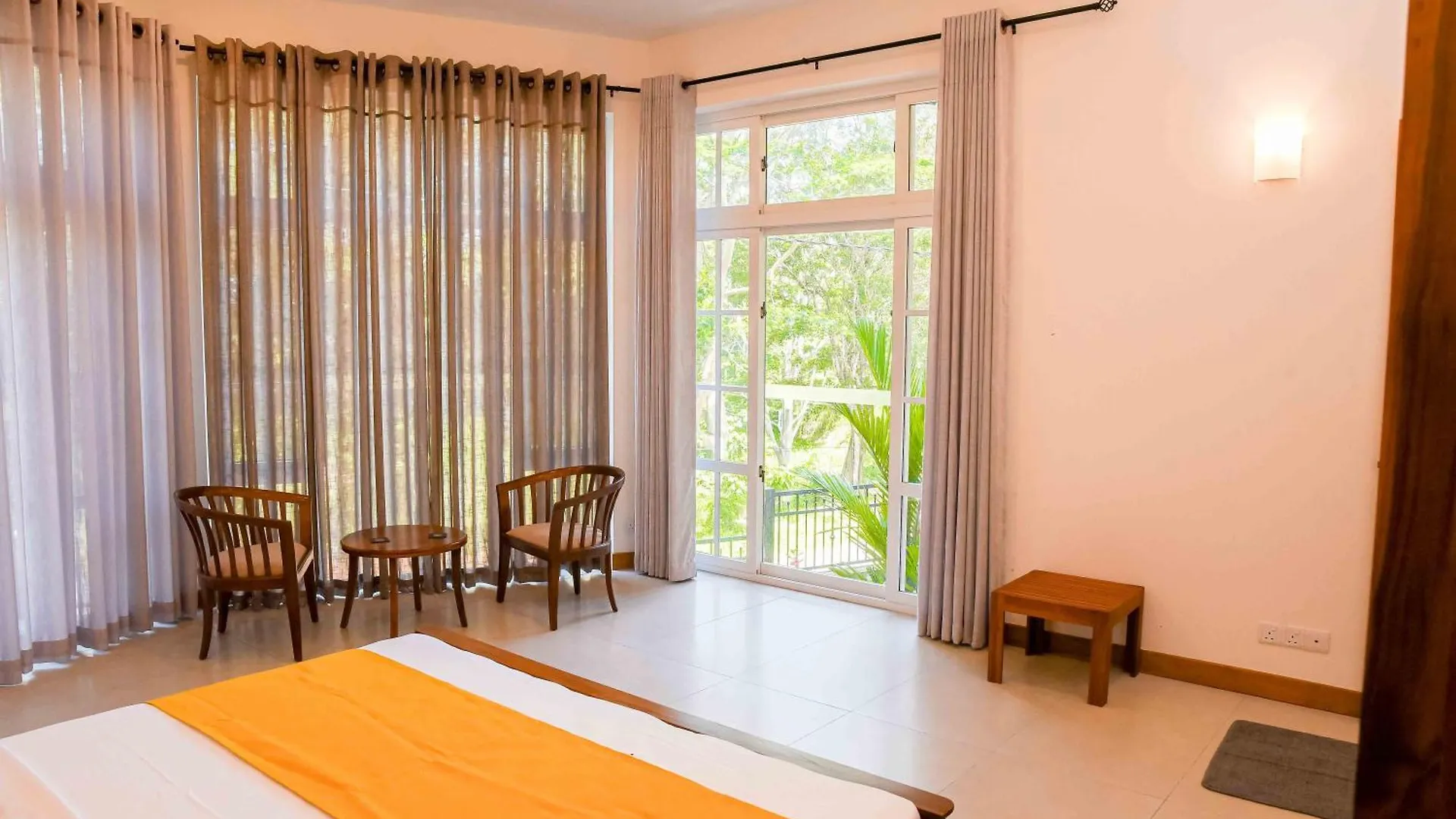 Guest house Roberosia - Holiday Home Kandy Sri Lanka